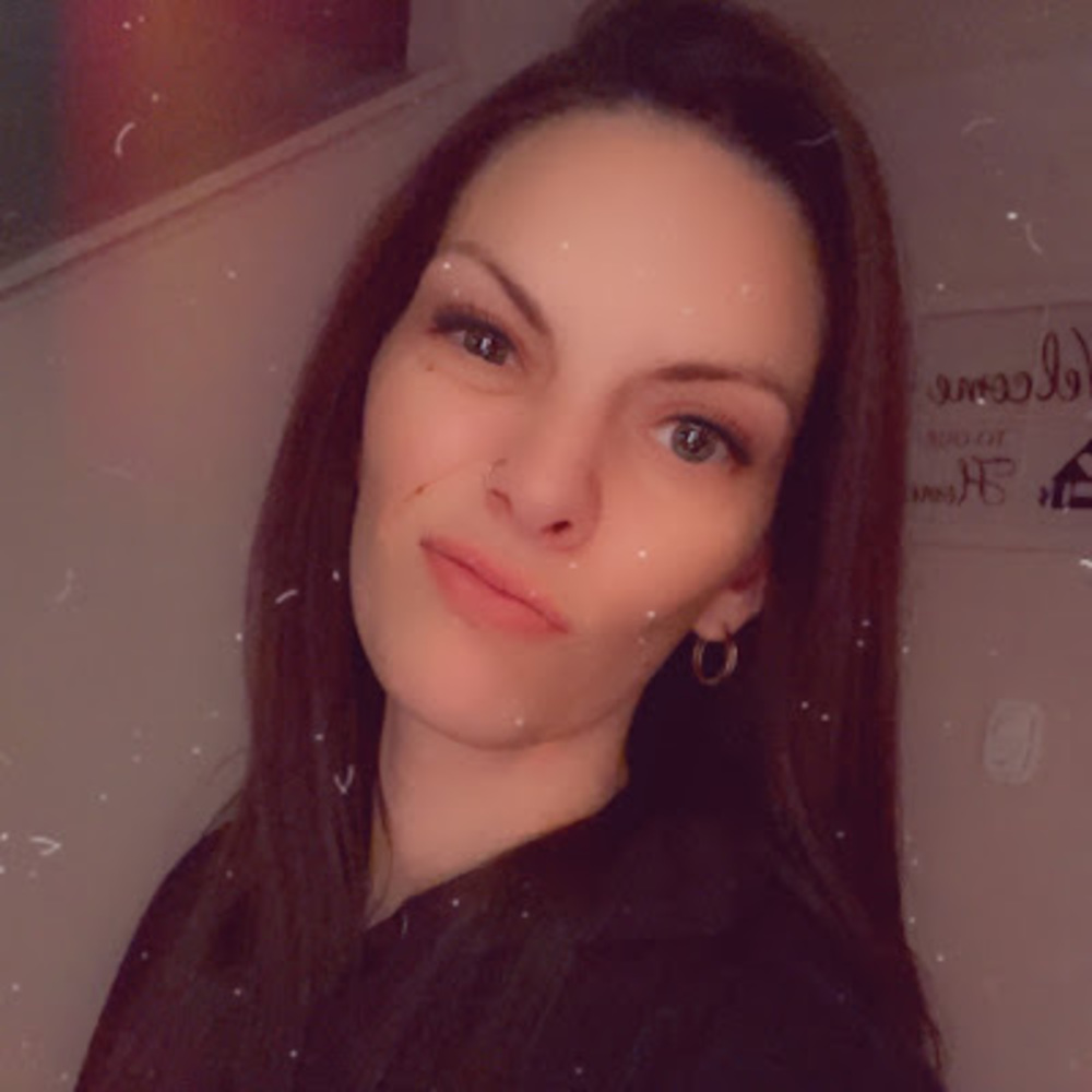 Meet your Posher, Kimberly